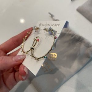 Brand new // Kendra Scott heart earrings
